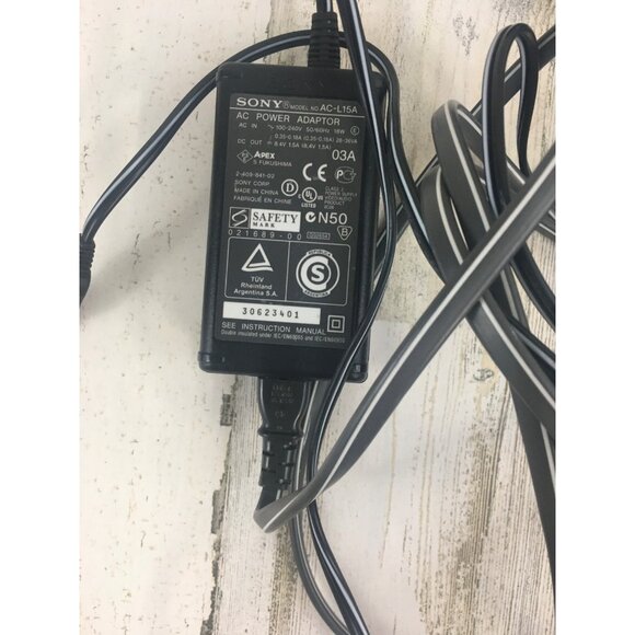 Sony Handycam CCD-TRV318 8mm Hi-8 Analog Camcorder Steadyshot - Picture 11 of 16